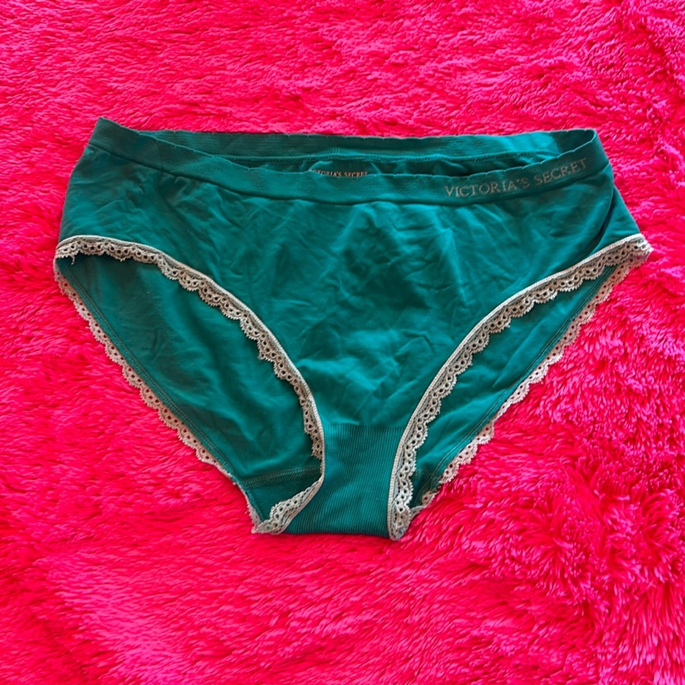 Vintage Victoria’s Secret y2k super soft hiphuggers
